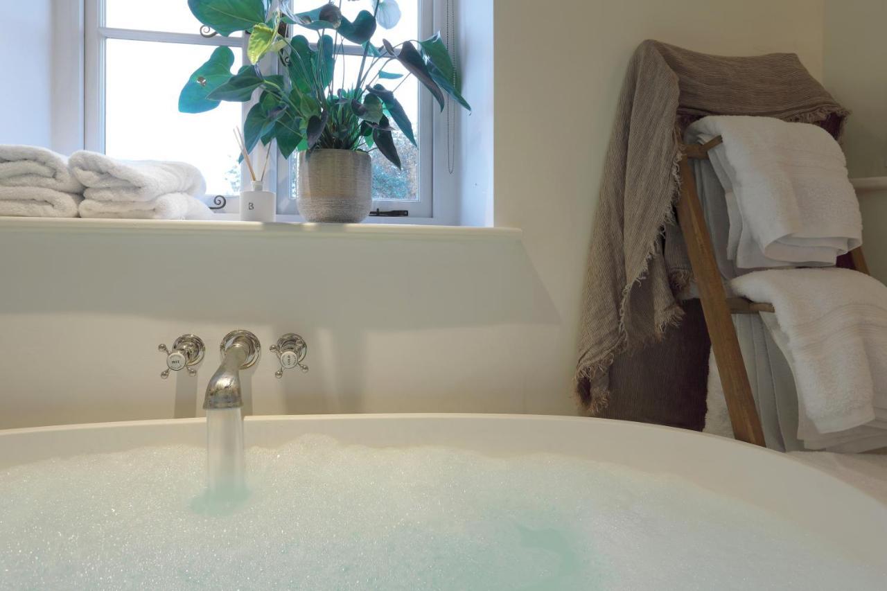 The Feathered Nest Inn Westcote Екстер'єр фото